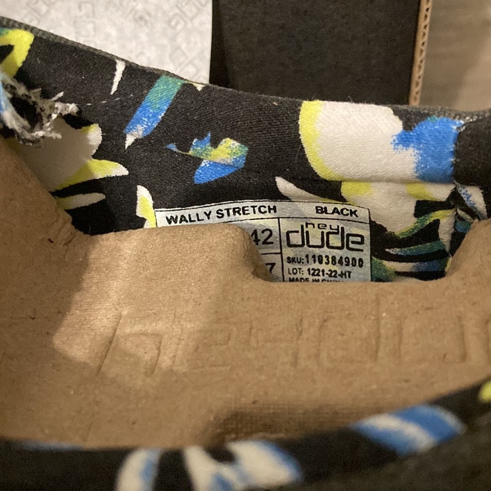 NIB MEN'S WALLY FUNK STRETCH BLACK HEY DUDES - Picture 9 of 13